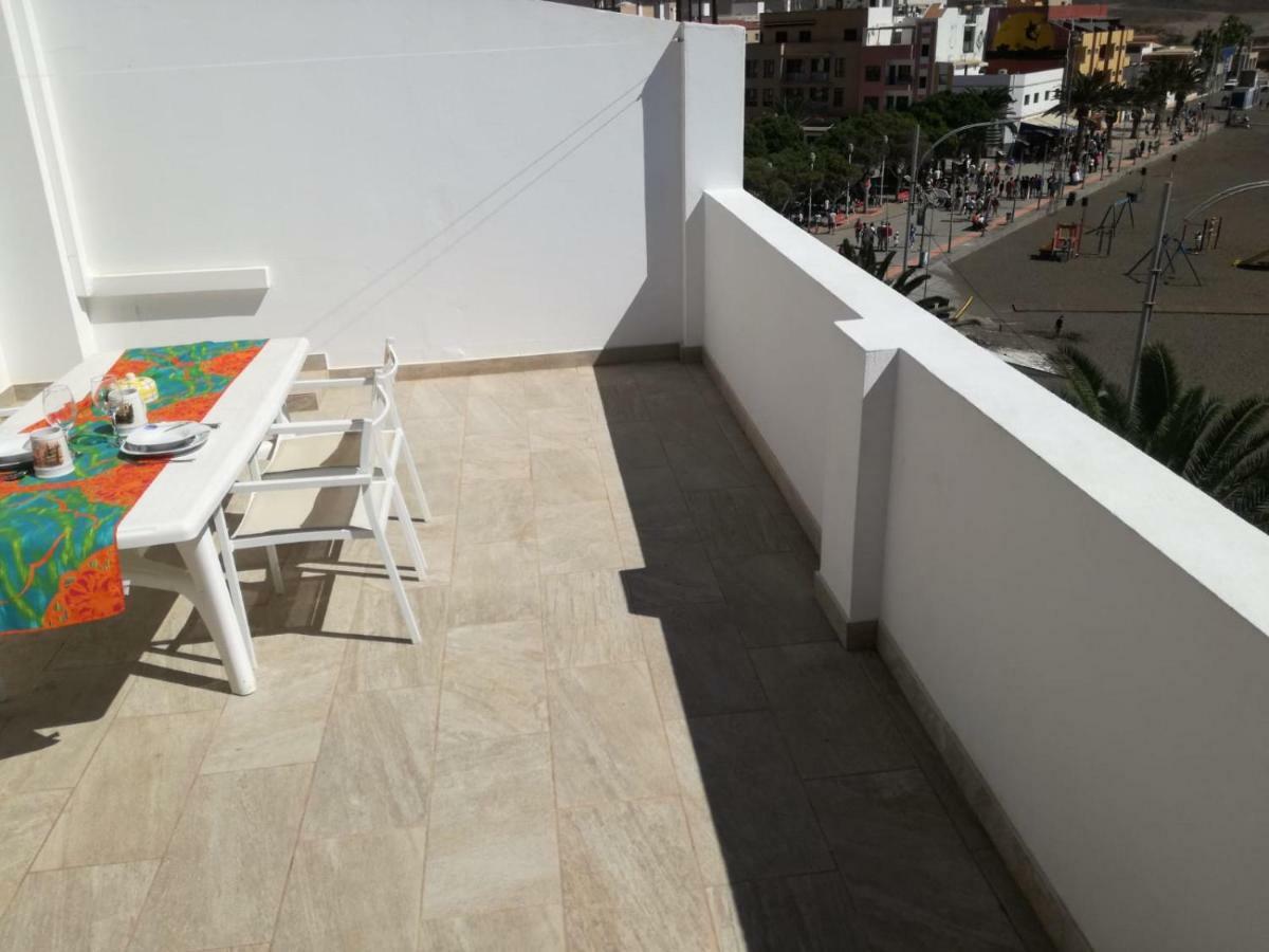 Ático En Primera Linea De Playa Gran Tarajal Exterior foto